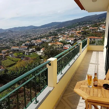 With Beautiful Ocean And View *