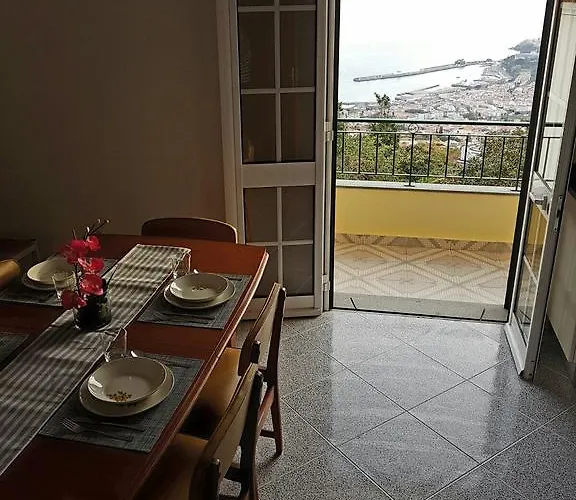 With Beautiful Ocean And View * Φουνκάλ